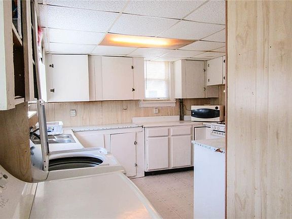 4th image of 163 E Terrace Ave