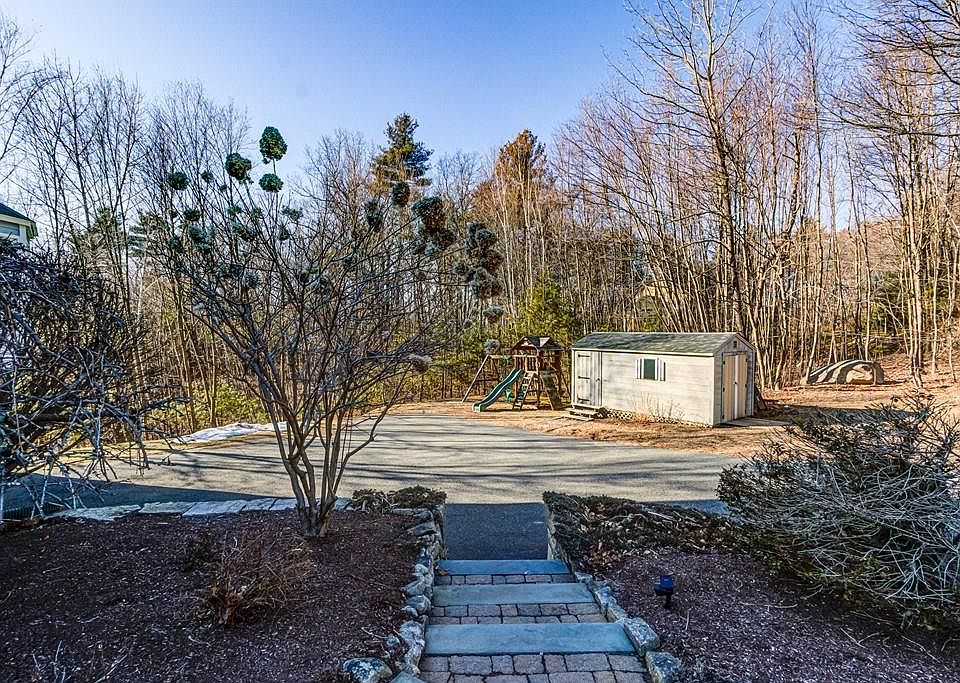 11 Appaloosa Cir, Hopkinton, MA 01748 Zillow