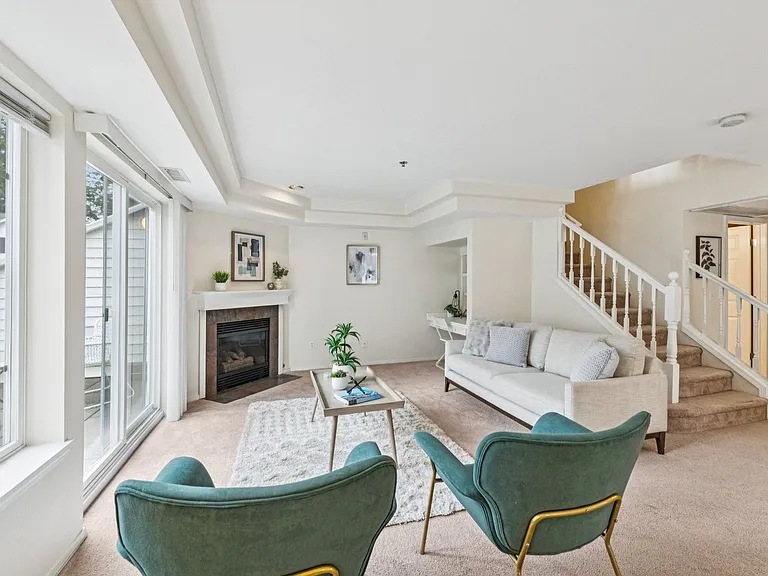 16219 Northup Way #C201 — Photo 16