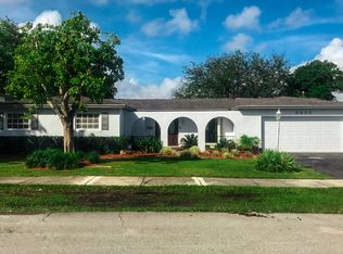 9820 SW 100th Ave, Miami, FL 33176