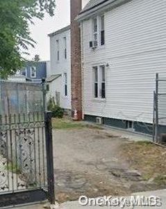 48 Grant Avenue, Brooklyn, NY, 11208