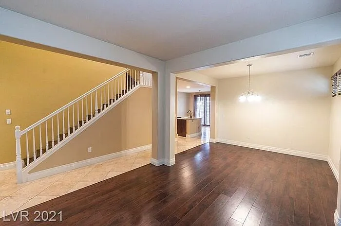 3373 Osiana Ave — Photo 6