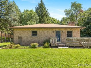 1085 Four Mile Rd NE, Grand Rapids, MI 49525