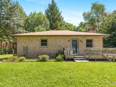 1085 Four Mile Rd NE, Grand Rapids, MI, 49525