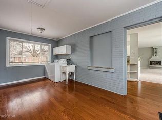 4435 Florence Ave, Downers Grove, IL 60515