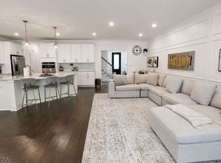 3 MYERS TERRACE, Morris Plains Boro, NJ 07950