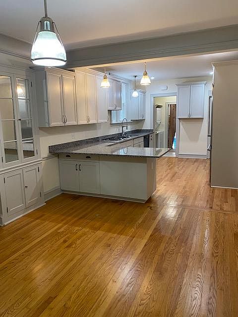 1st image of 5763 N Richmond St #1