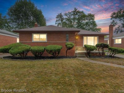 23110 Wildwood Ave, Oak Park, MI, 48237