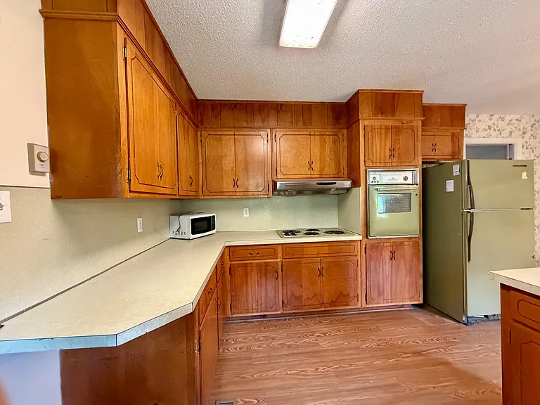 3720 Providence Rd S — Photo 5