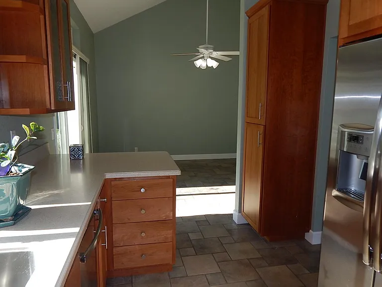 1209 Evans Ct — Photo 18