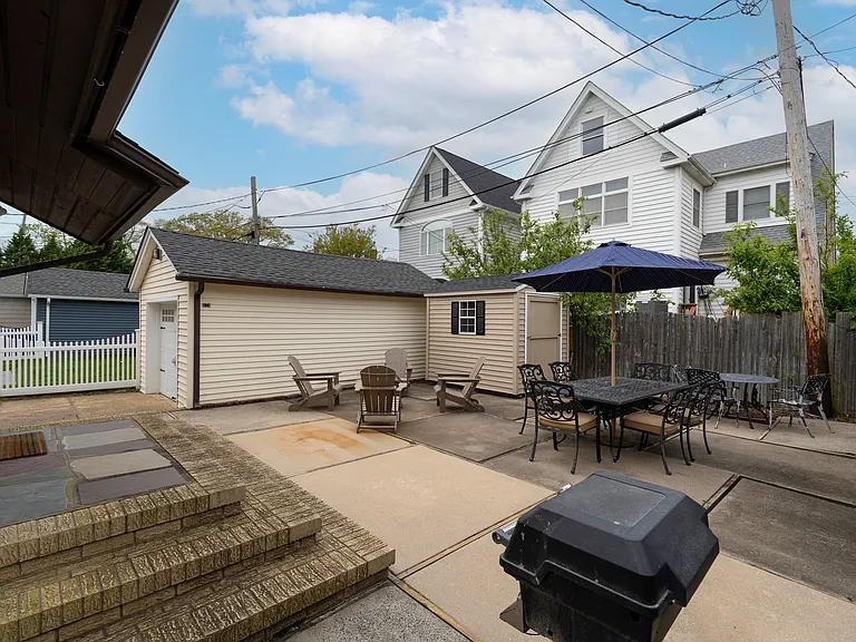 306 N Lake Dr — Photo 27