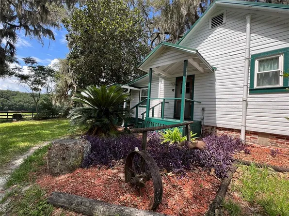 18306 Demko Rd, Altoona, FL 32702