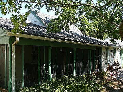 screened side porch