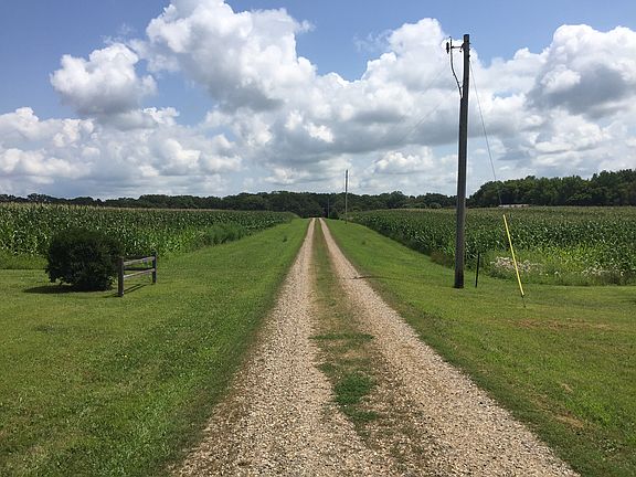 1/5 mile long driveway