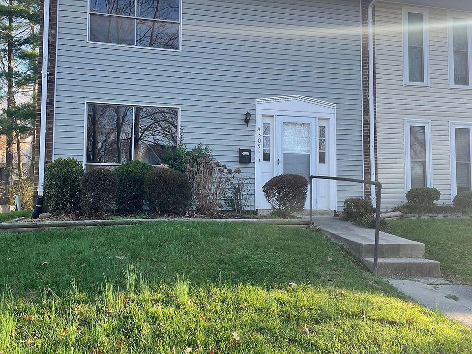 1st image of 305 A E Montcastle Dr