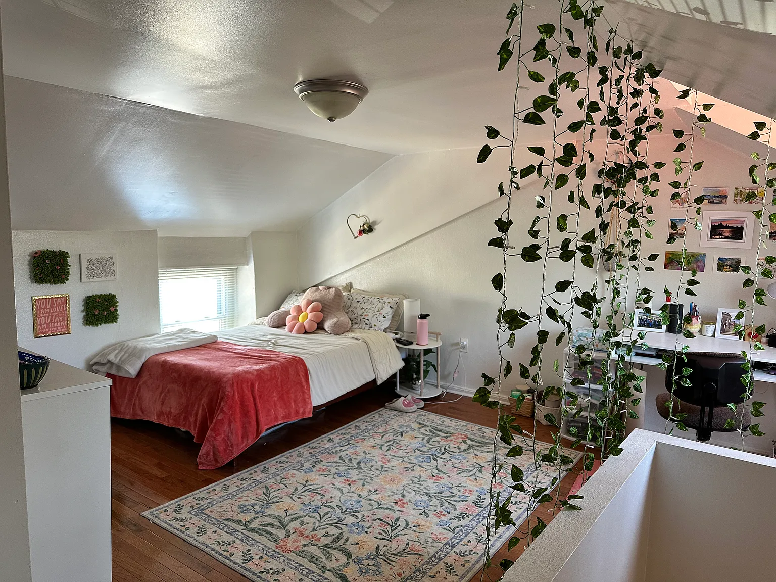 3 bed, 1.5 bath, 1500 sqft, $2,300 — Photo 3