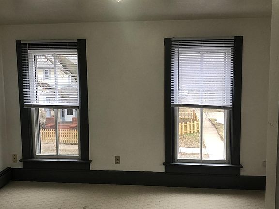 3rd image of 316 Garfield Ave #1/2