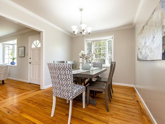 4th image of 1009 Sunnybrae Blvd