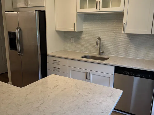 395 Brookview Court, Howell, NJ 07731