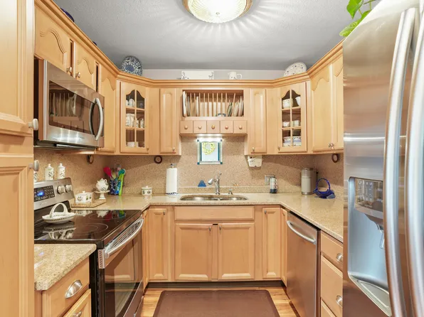 1019 Heritage Village #A, Southbury, CT 06488