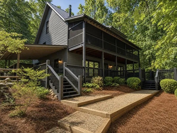 56 Robin Lake Dr, Ellijay, GA 30540