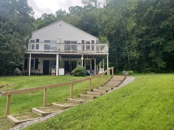 33D Plaza Village Road #C, Plymouth, NH 03264