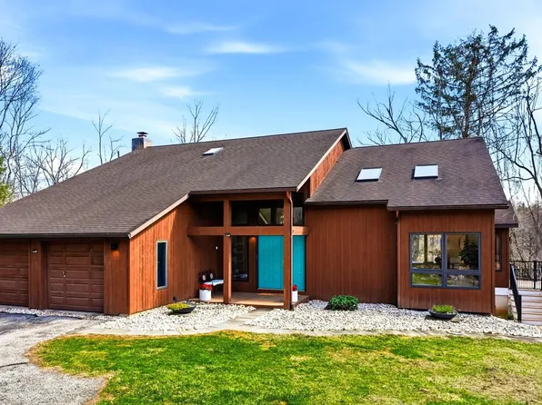 104 Kinston Ln, Downingtown, PA 19335