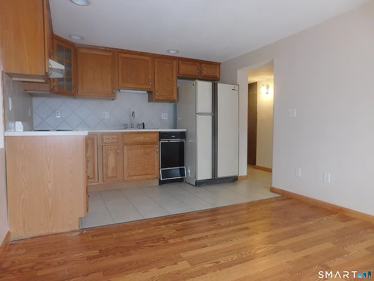 6 Daybreak Ln #STUDIO — Photo 4