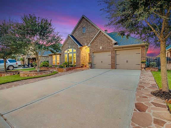 2nd image of 2414 Kinsgate Forest Dr