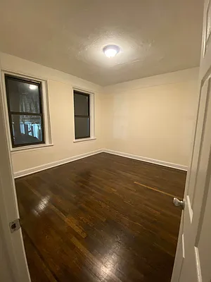 Rented by Queens Apartments Realty LLC | media 19