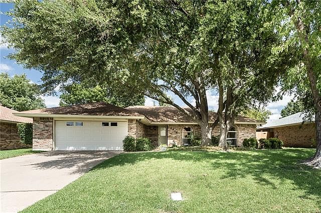 1st image of 4816 Alicia Dr
