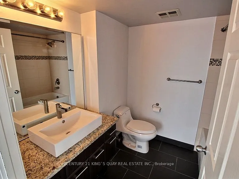 7 Concorde Pl #3709 — Photo 13