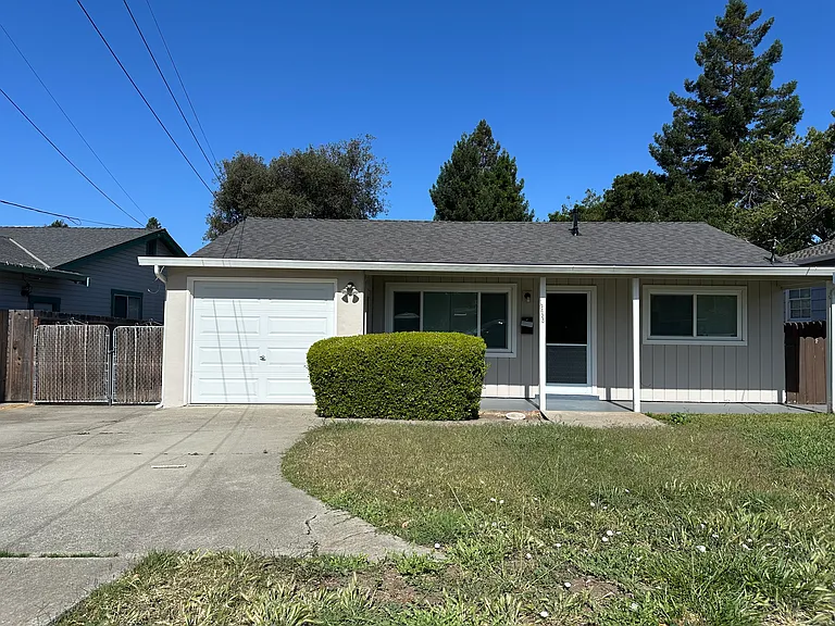 19635 Forest Ave — Photo 1