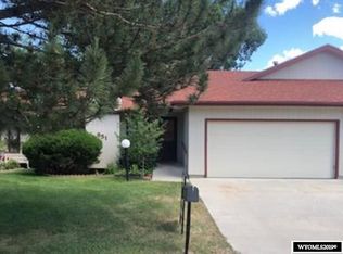 851 Devonshire Pl, Casper, WY 82609