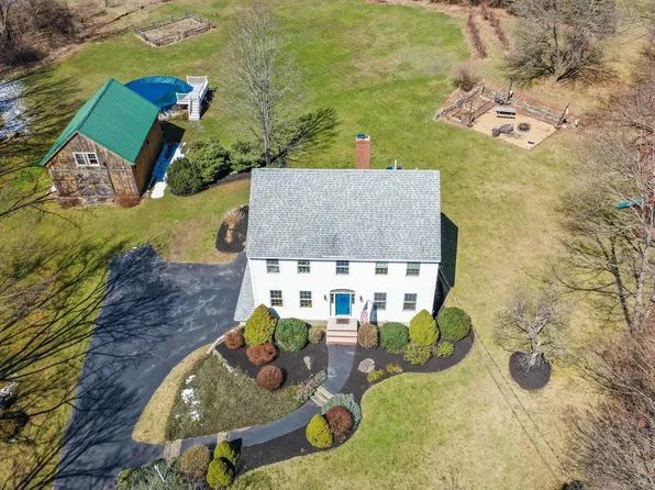 9 Madison Avenue, Kingston, NH 03848
