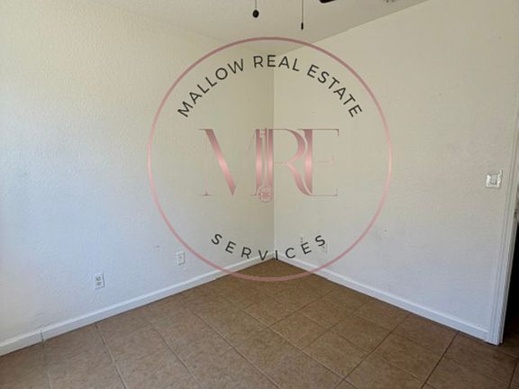 5th image of 1700 Brookglen Dr