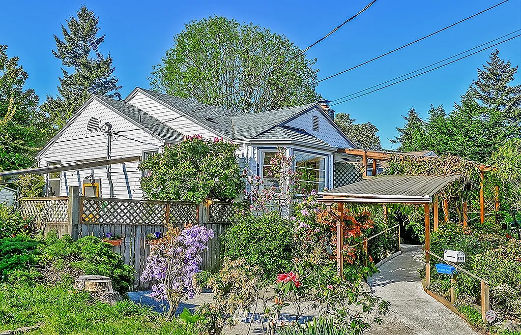 4333 SW Hudson Street photo 1