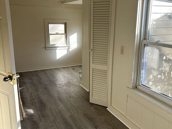 4th image of 73 Marlboro St #1