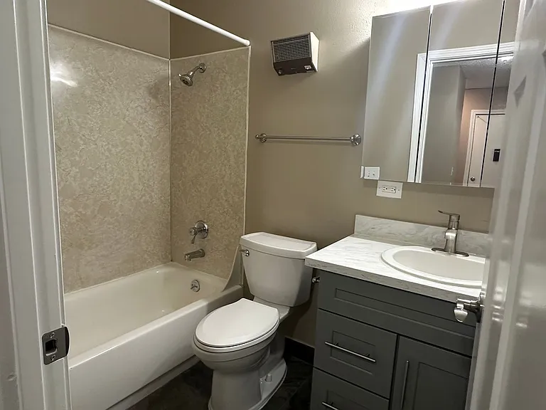 2700-2728 SW Beaverton Hillsdale Hwy — Photo 11