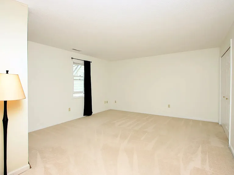 36 Southgate Dr #36 — Photo 15