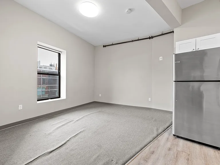 5-7 Pleasant St #303 — Photo 3
