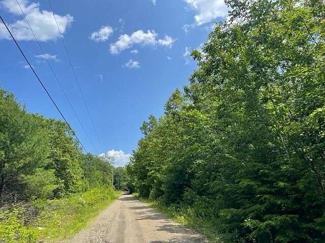 2nd image of 9-12 Caldwell Drive