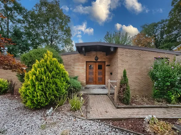 1572 Brookline Blvd, Pittsburgh, PA 15226