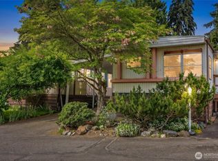 7301 NE 175th Street #303, Kenmore, WA 98028