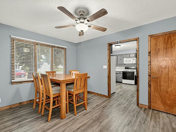 5th image of 800 6th St NW