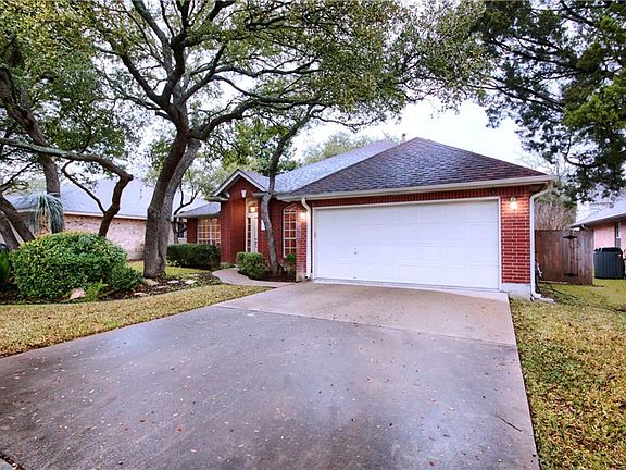 4th image of 2216 Clearwater Dr