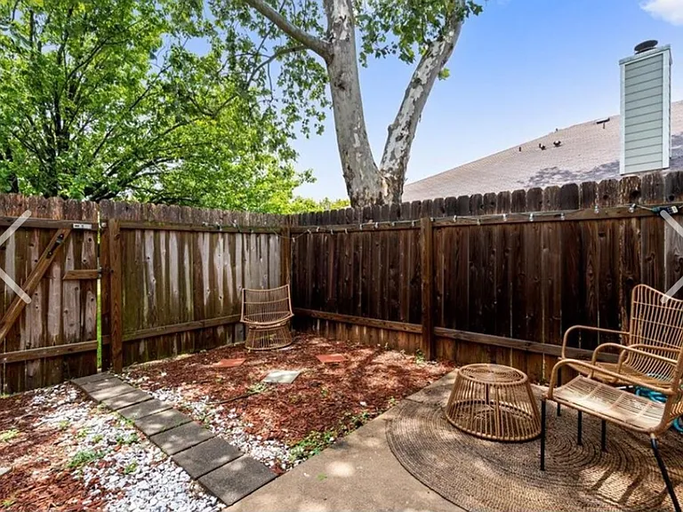 1009 Markham Ln #A — Photo 19