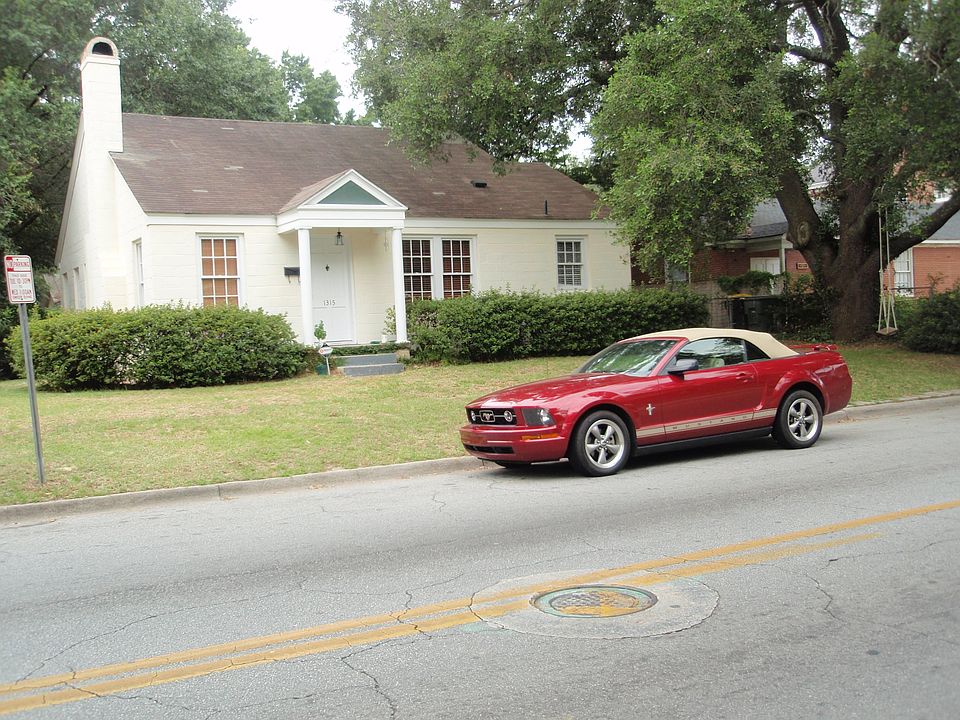 1st image of 1315 E 37th St