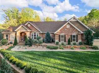 740 Crown Pointe Farms, Defiance, MO 63341