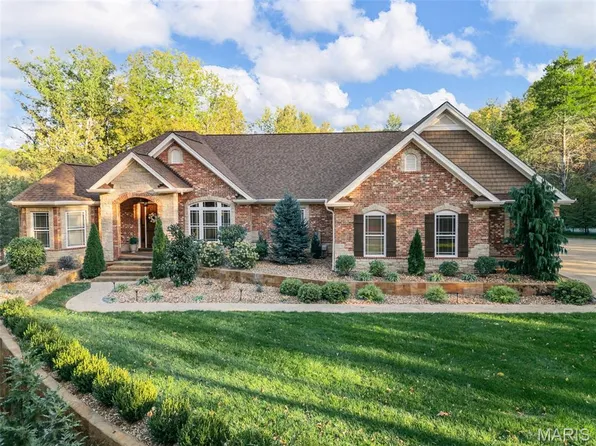 740 Crown Pointe Farms, Defiance, MO 63341